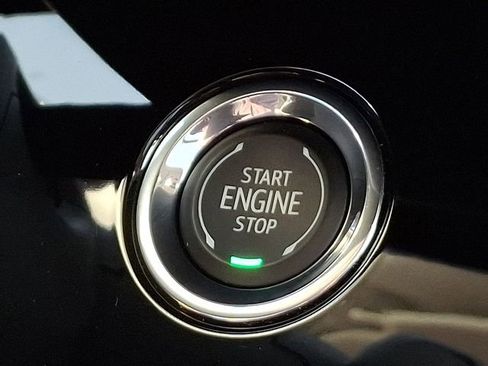 Used 2025 Buick Envision Avenir image 30