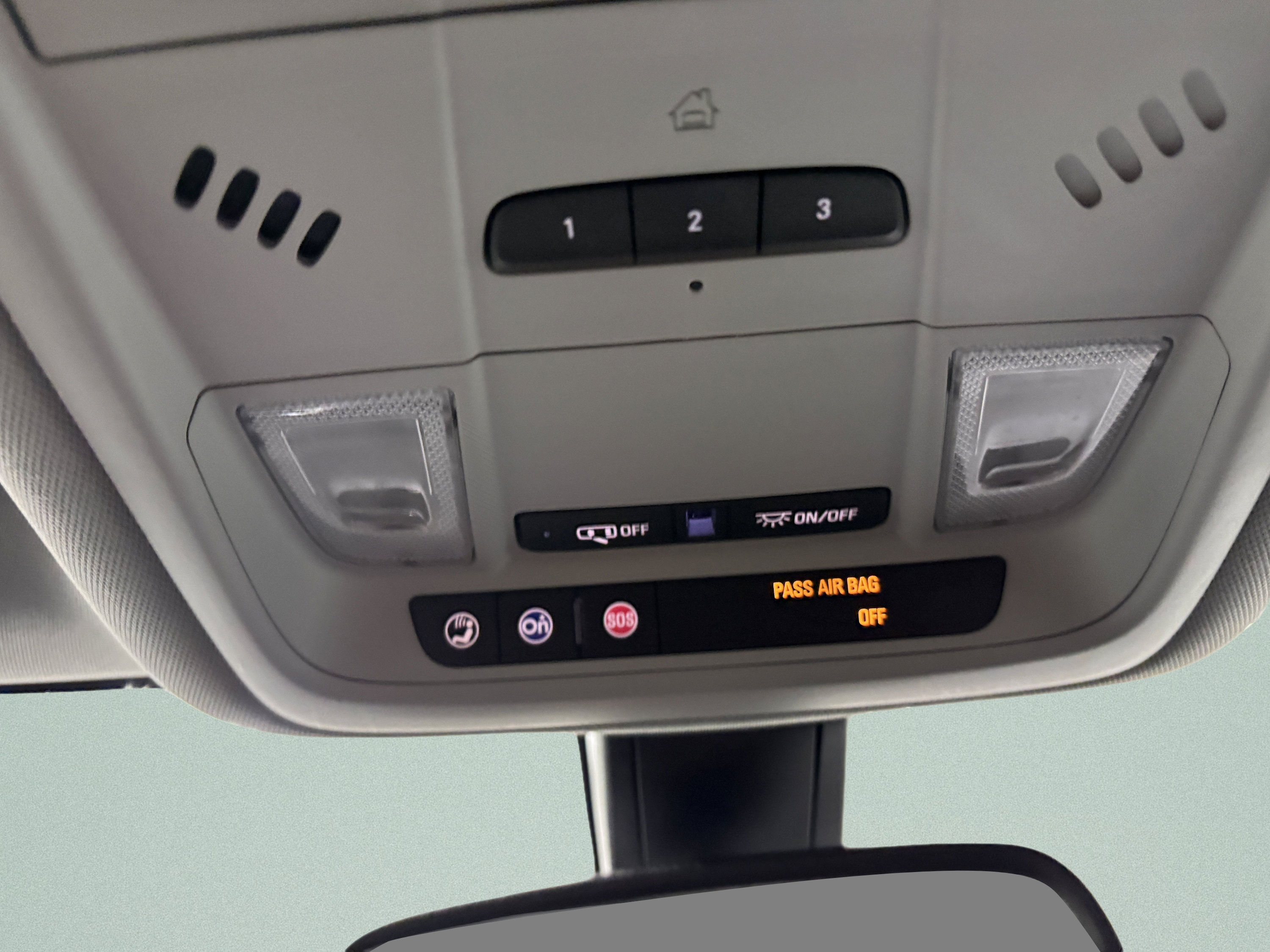 Used 2019 Chevrolet Blazer LT FWD image 31