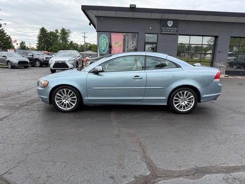 Used 2009 Volvo C70 T5 FWD image 3
