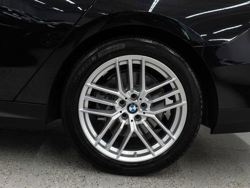 Used 2025 BMW 540i xDrive image 40