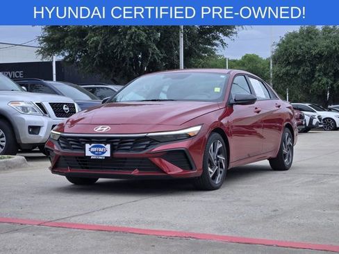 Certified 2025 Hyundai Elantra Sport FWD image 3