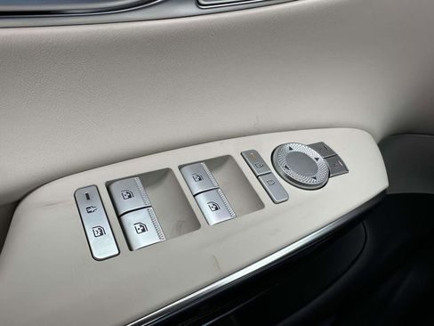 New 2026 Genesis GV70 2.5T AWD/4WD image 30
