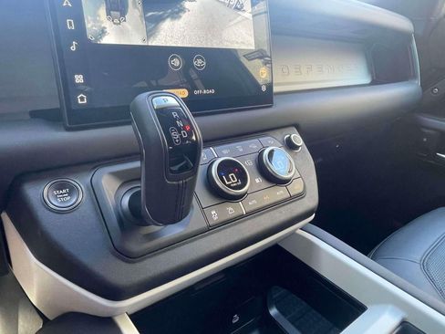 Used 2025 Land Rover Defender 110 S AWD/4WD image 30
