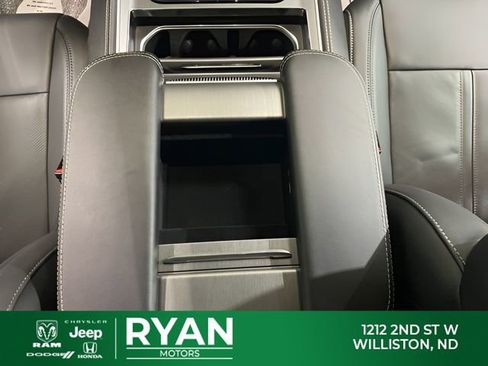 New 2026 Jeep Grand Wagoneer Limited AWD/4WD image 30