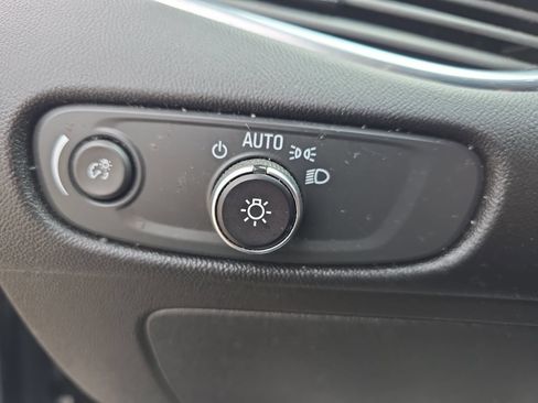 Certified 2021 Chevrolet Malibu LT FWD image 26