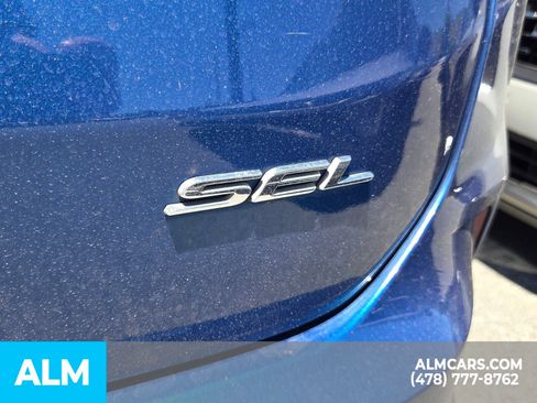 Used 2020 Ford Edge SEL w/ Convenience Package FWD image 9
