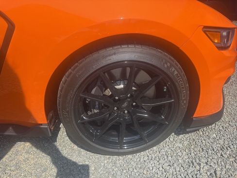 Used 2020 Ford Mustang Shelby GT350 w/ Technology Package RWD image 25