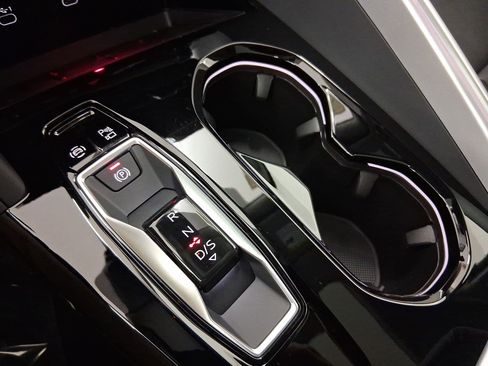 New 2025 Audi Q5 Premium Plus image 16