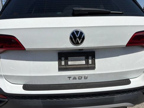 Certified 2022 Volkswagen Taos S FWD image 11