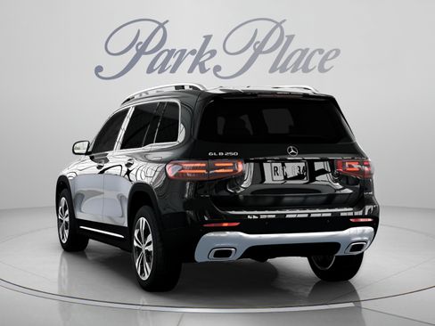 Certified 2026 Mercedes-Benz GLB 250 image 16