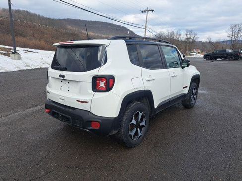 Certified 2022 Jeep Renegade Trailhawk w/ Trailer Tow Group image 5