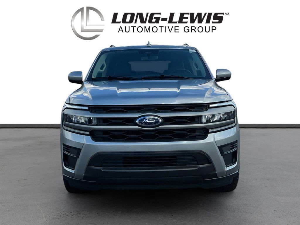 Certified 2024 Ford Expedition XLT RWD image 11