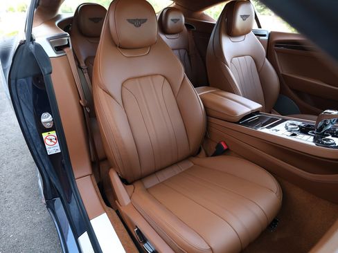 Certified 2020 Bentley Continental GT AWD/4WD image 29