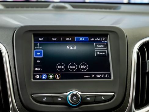 Used 2020 Chevrolet Equinox LT AWD/4WD image 18