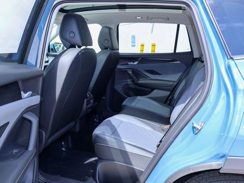 New 2026 Volkswagen Tiguan SE AWD/4WD image 16