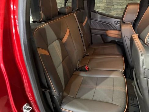 Used 2024 GMC Canyon AT4 w/ Technology Package AWD/4WD image 4