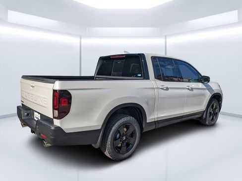 New 2026 Honda Ridgeline Black Edition image 3