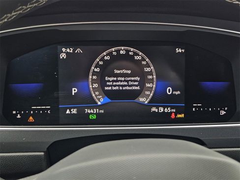 Used 2022 Volkswagen Tiguan SE image 21