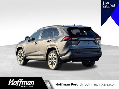 Used 2019 Toyota RAV4 XLE Premium w/ All Weather Liner Package AWD/4WD image 6