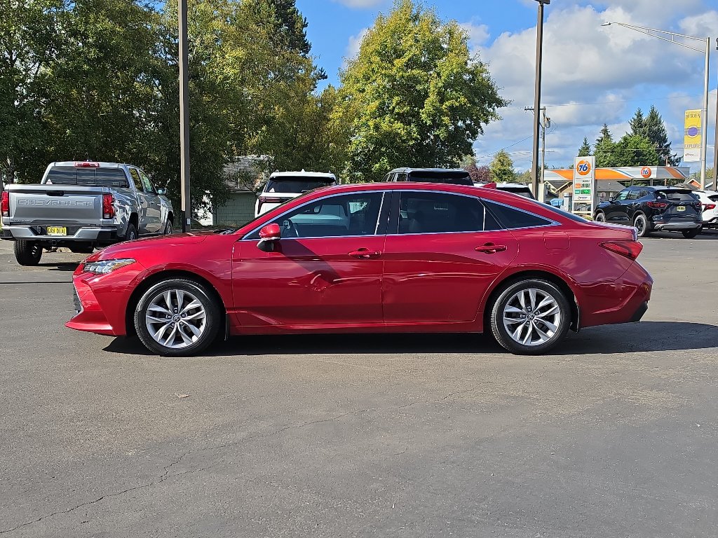 Certified 2021 Toyota Avalon XLE w/ Moonroof Package AWD/4WD image 6