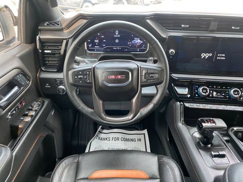 Used 2025 GMC Sierra 1500 AT4 w/ AT4 Premium Package AWD/4WD image 14