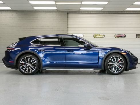 Used 2024 Porsche Taycan 4S AWD/4WD image 3