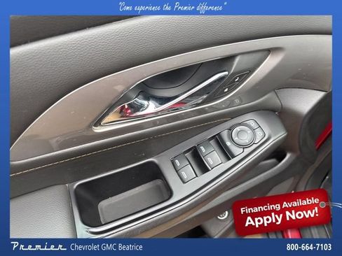 Used 2019 Chevrolet Traverse LT w/ LT Premium Package FWD image 16