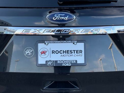 Used 2018 Ford Explorer Limited w/ Equipment Group 301A AWD/4WD image 47