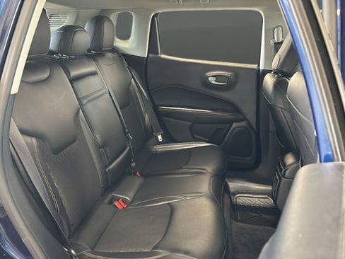 Used 2018 Jeep Compass Latitude w/ Popular Equipment Group FWD image 24
