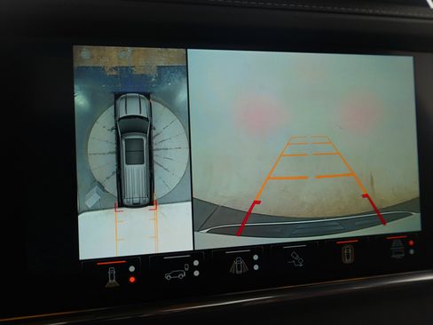 Used 2023 GMC Yukon XL Denali Ultimate image 34