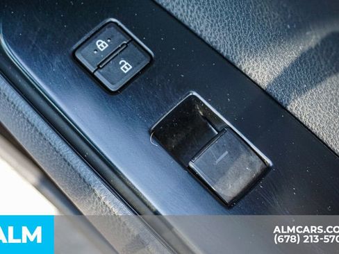 Used 2025 Toyota Camry SE image 53