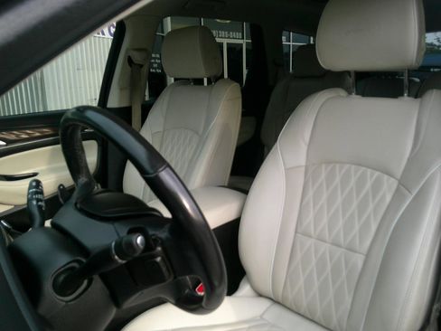 Used 2023 Buick Enclave Avenir w/ Avenir Technology Package FWD image 11