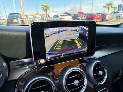Used 2015 Mercedes-Benz C 300 4MATIC Sedan image 24