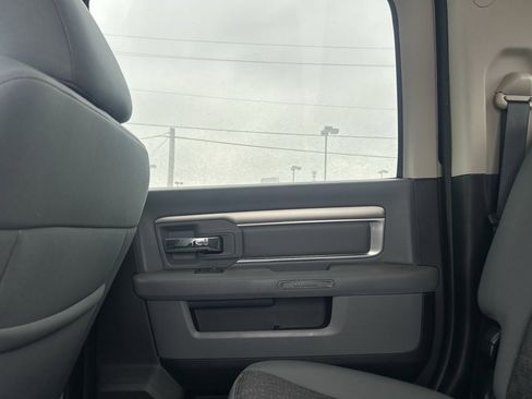 Used 2014 RAM 2500 Big Horn image 28