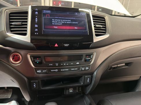 Used 2017 Honda Pilot EX-L image 19