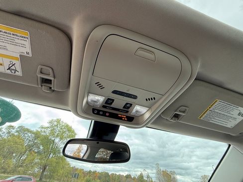 Certified 2022 GMC Terrain Denali w/ Denali Premium Package image 22