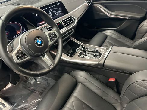 Used 2023 BMW X5 xDrive40i w/ M Sport Package AWD/4WD image 11