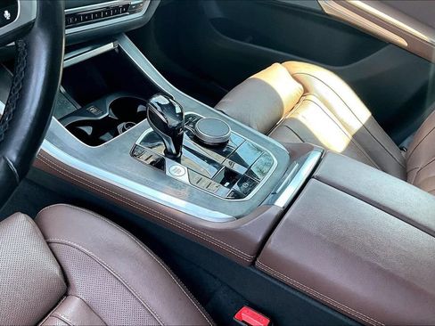 Used 2021 BMW X5 sDrive40i w/ M Sport Package RWD image 10