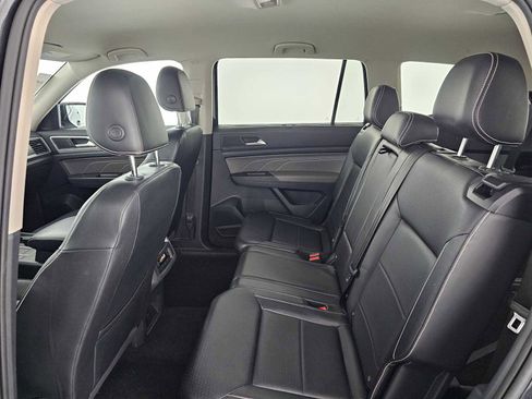 Used 2022 Volkswagen Atlas SE image 18