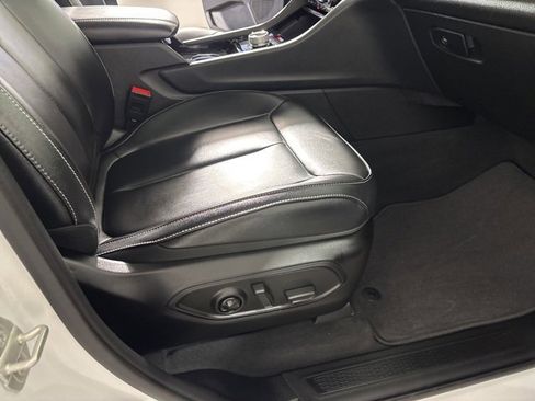 Certified 2023 Jeep Grand Cherokee L Limited w/ Trailer Tow Group (B) image 29