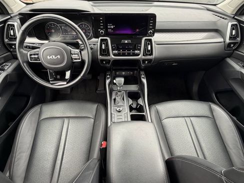 Certified 2023 Kia Sorento S w/ Panoramic Sunroof Package FWD image 12