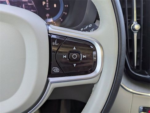 Used 2024 Volvo XC60 B5 Plus w/ Protection Package Premier image 25