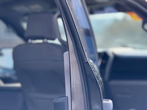 Used 2015 Ford F150 XLT image 6