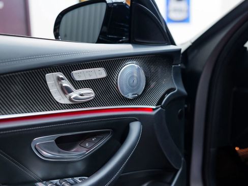 Used 2019 Mercedes-Benz E 63 AMG S image 31