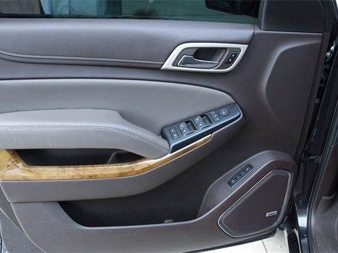 Used 2017 GMC Yukon Denali w/ Open Road Package image 12