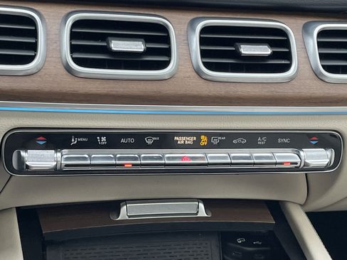 Certified 2021 Mercedes-Benz GLS 450 4MATIC image 35