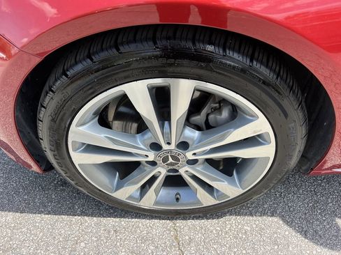 Used 2018 Mercedes-Benz C 300 Sedan w/ Premium Package image 9