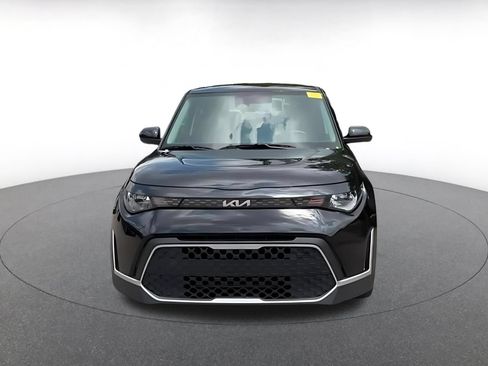 Used 2025 Kia Soul LX w/ LX Technology Package FWD image 4