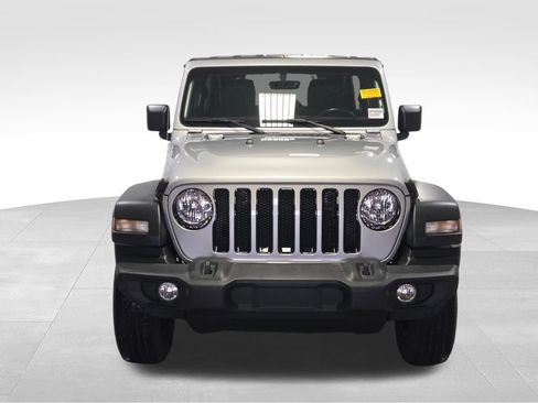 Used 2022 Jeep Wrangler Unlimited Sport AWD/4WD image 27