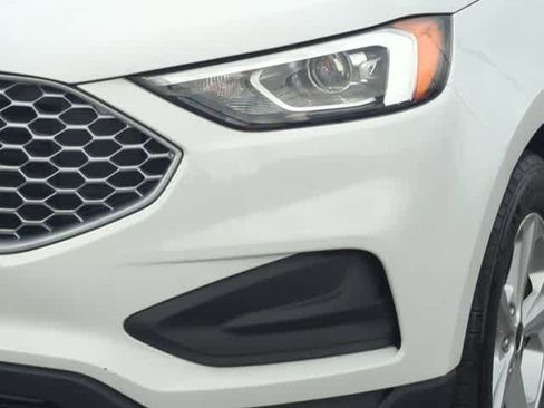 Used 2023 Ford Edge SE AWD/4WD image 11